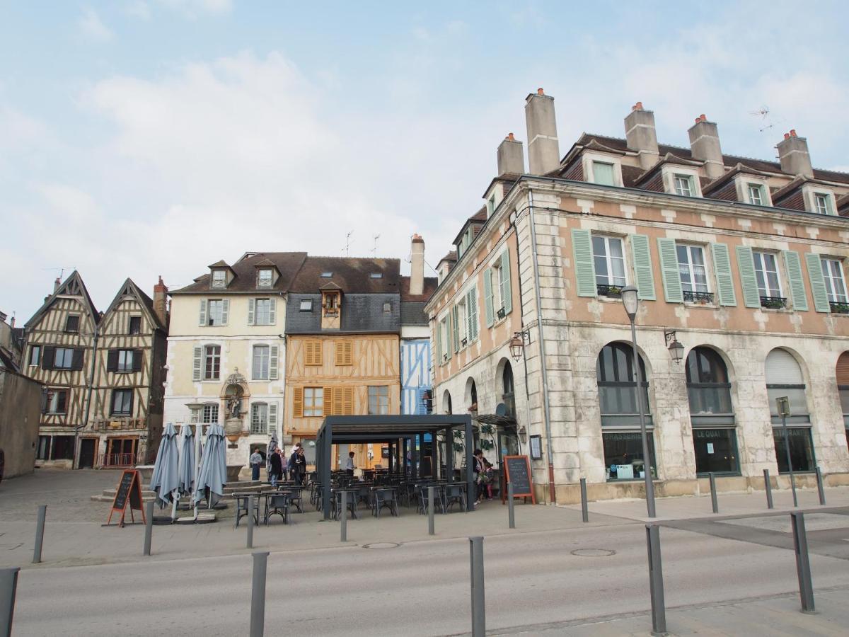 Le Mont Brenn Lejlighed Auxerre Eksteriør billede